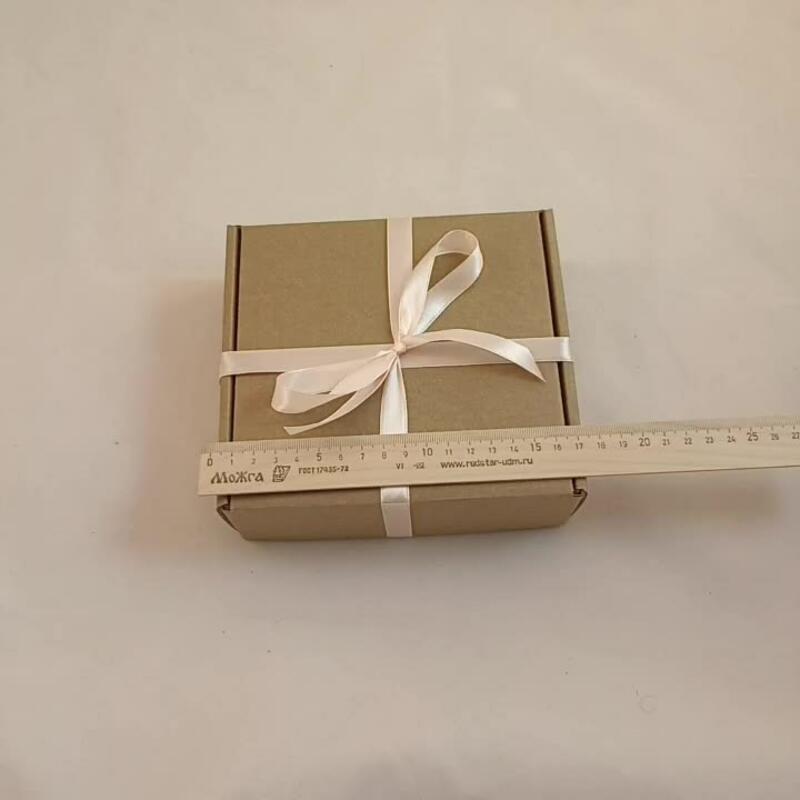 Подарочный набор для девушек и женщин со свечой, мылом и чаем