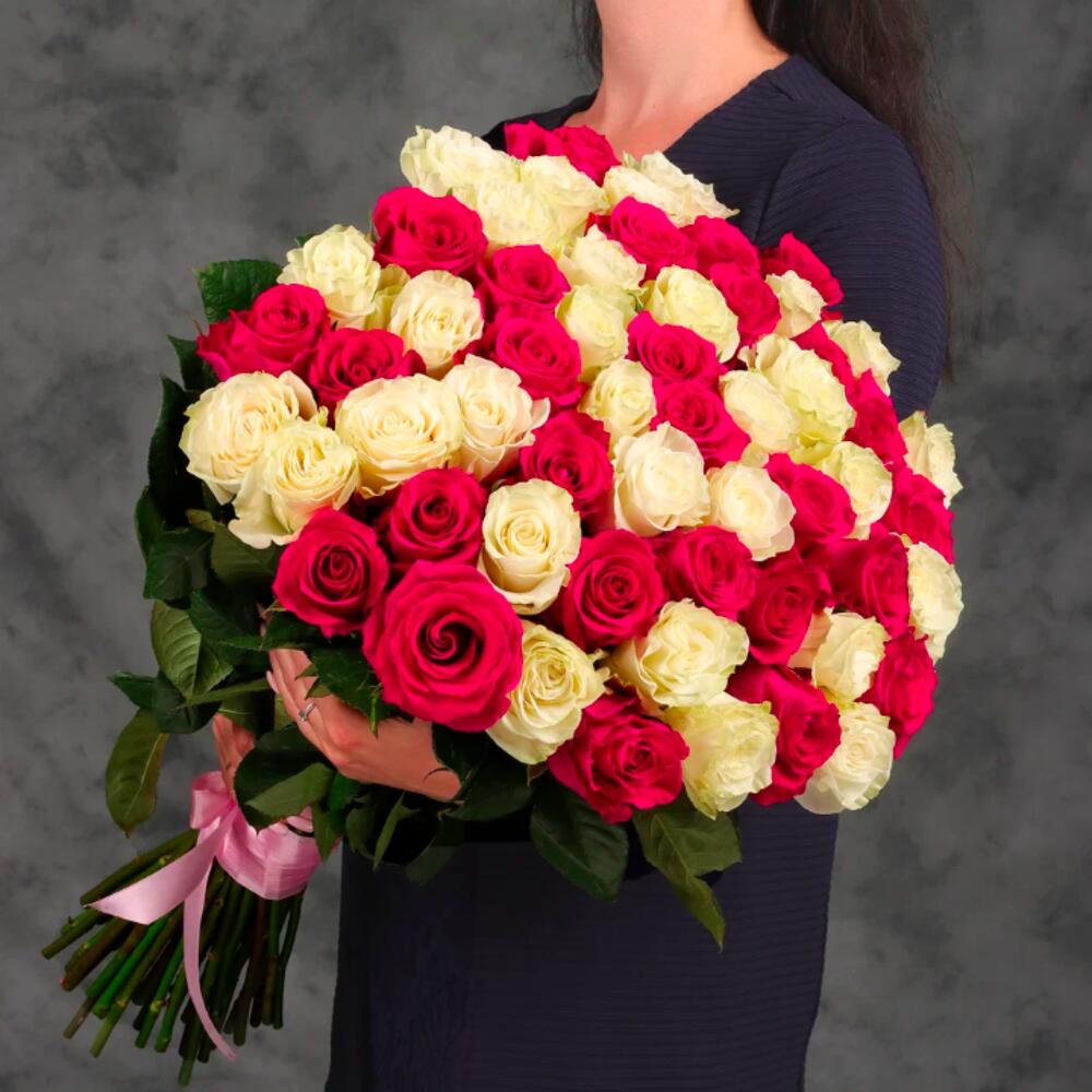 Букет 51 белая и розовая роза