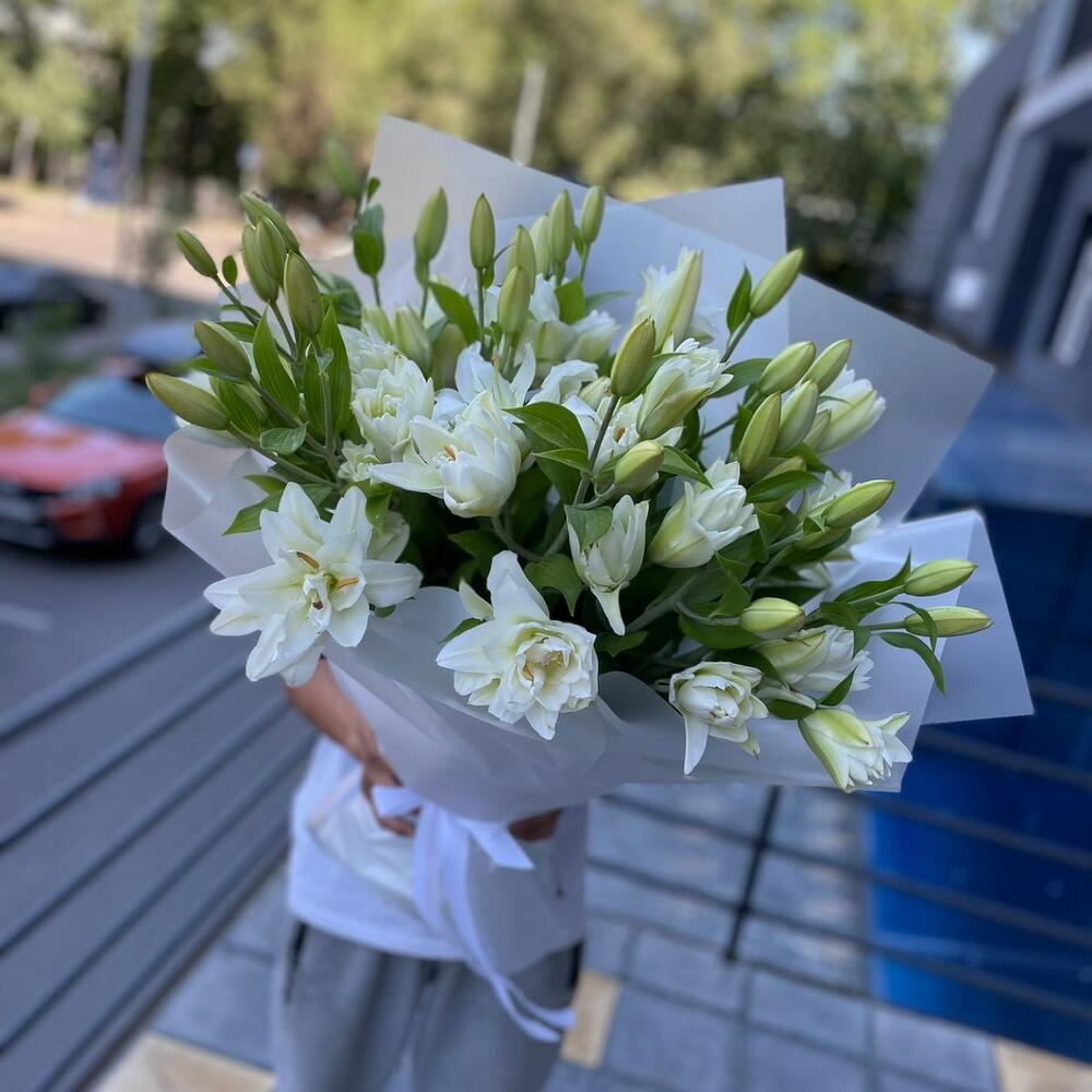 Королевская мозровая лилия